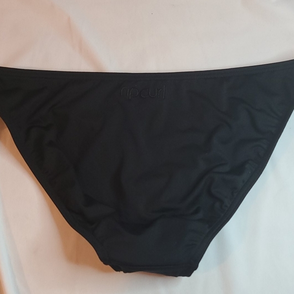 NWT Rip Curl Black Bikini Bottom Medium - Picture 5 of 5